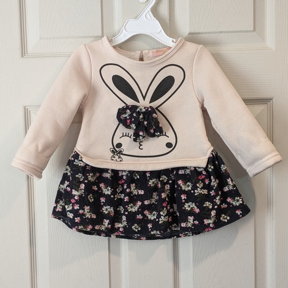 ♦️B2G1FREE♦️ Long sleeve floral Rabbit with bow - Picture 1 of 4